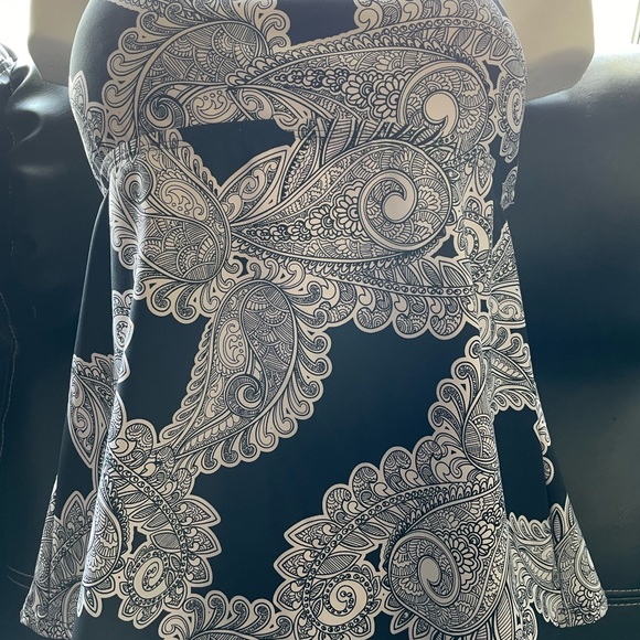 2/$30 Clean Water Swimming Halter Tankini Black and Cream Paisley Top Size Small - Picture 6 of 10